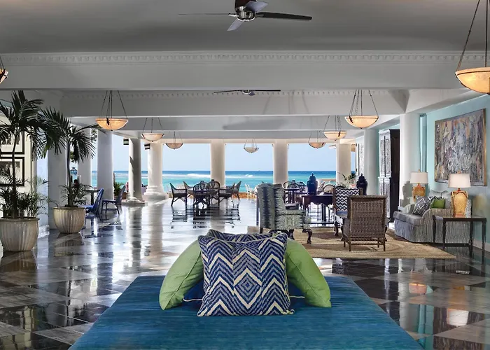 Half Moon Resort 5*